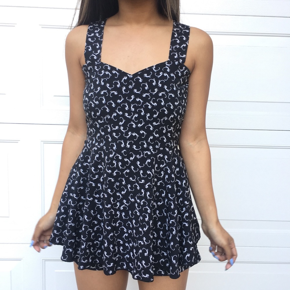 Cat Print Romper SOLD 🤙🏽